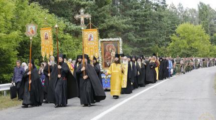 Украина. Крестный ход и раскольники Украина. Крестный ход и раскольники