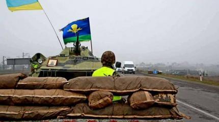 Военное положение: Что творится на границе с Крымом Военное положение: Что творится на границе с Крымом
