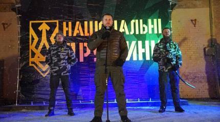 Чем больше мини армий ,тем зрелищней аттракцион под названием "Украина" Чем больше мини армий ,тем зрелищней аттракцион под названием "Украина"