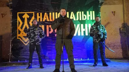Чем больше мини армий ,тем зрелищней аттракцион под названием "Украина"