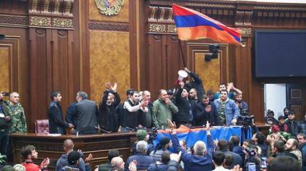 Мир в Карабахе: Пашиняна «обнулили» больше, чем хотели? Мир в Карабахе: Пашиняна «обнулили» больше, чем хотели?