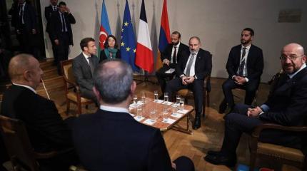 «Закулисный» договор от ЕС и США: в Баку и Ереване строят предположения «Закулисный» договор от ЕС и США: в Баку и Ереване строят предположения