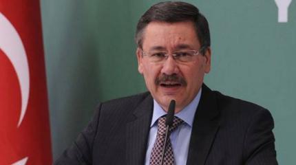 Мэр Анкары Мелик Гёкчек призвал посла США вернуться в свою страну Мэр Анкары Мелик Гёкчек призвал посла США вернуться в свою страну
