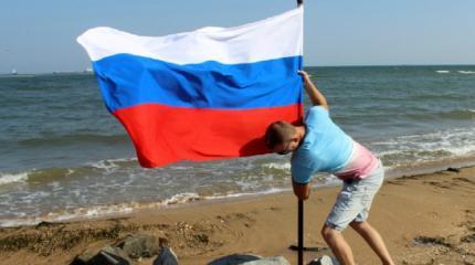 Россиянин о поездке в Крым: «Тут все вслух проклинают бандеровскую хунту» Россиянин о поездке в Крым: «Тут все вслух проклинают бандеровскую хунту»