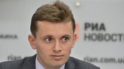 Руслан Бортник: За симулякрами Яценюка лежит перспектива снятия санкций с РФ Руслан Бортник: За симулякрами Яценюка лежит перспектива снятия санкций с РФ