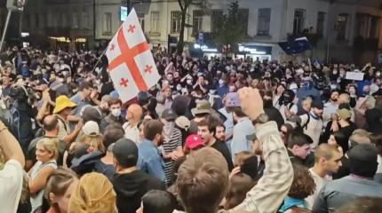 Грузия накануне выборов: На сцену возвращаются снайперы и «онижедети»