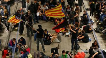 Первая годовщина каталонской «независимости» и вновь беспорядки