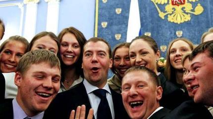 Что не так с российскими чиновниками и почему они ненавидят россиян Что не так с российскими чиновниками и почему они ненавидят россиян