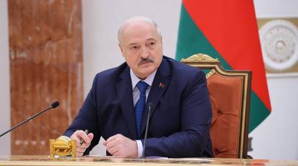 Лукашенко назвал  лидеров ЕС «безумцами»