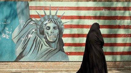 Обмен уколами: США "посадят на цепь" российских дипломатов Обмен уколами: США "посадят на цепь" российских дипломатов