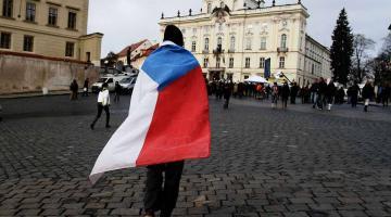 «Подлый план Праги»: власти Чехии втягивают страну в войну с Россией