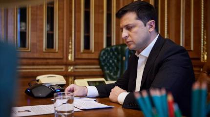 Украинское руководство до сих пор не знает, как реагировать на признание ЛДНР Россией Украинское руководство до сих пор не знает, как реагировать на признание ЛДНР Россией
