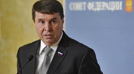 Сенатор от Крыма Цеков объяснил разгром мемориала «Небесной сотне» Сенатор от Крыма Цеков объяснил разгром мемориала «Небесной сотне»