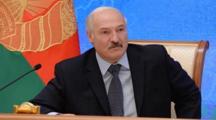Лукашенко считает, что он избежит сценария Януковича Лукашенко считает, что он избежит сценария Януковича