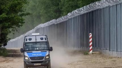 Польша собралась строить 70-метровые вышки на границе с Белоруссией Польша собралась строить 70-метровые вышки на границе с Белоруссией