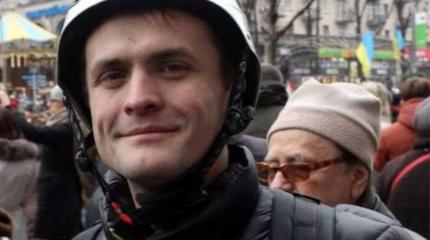 Зрада на Банковой: кто зарабатывает на "обороне Украины" Зрада на Банковой: кто зарабатывает на "обороне Украины"