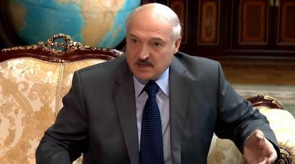 Зачем Запад настоятельно советует Путину «не спасать Лукашенко»