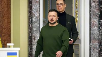 Зеленский вздрогнул, когда Стубб вспомнил финалы последних войн Суоми Зеленский вздрогнул, когда Стубб вспомнил финалы последних войн Суоми