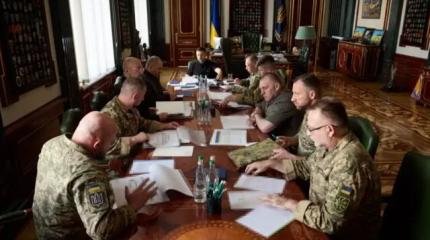 Палачи защитников: на Украине назрел бунт против командования ВСУ