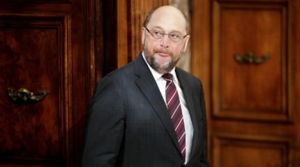 Политики спешат присягнуть Трампу на дружбу Политики спешат присягнуть Трампу на дружбу