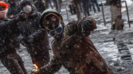 Оголтелые неонацисты объявили войну всему русскому на Украине Оголтелые неонацисты объявили войну всему русскому на Украине
