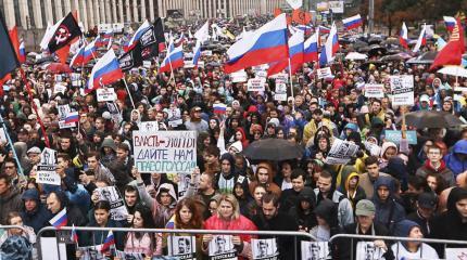 Несистемная оппозиция становится все радикальнее Несистемная оппозиция становится все радикальнее