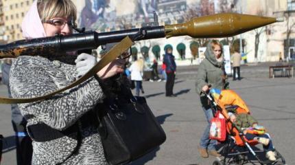 Судьбу киевского режима решит военная хунта Судьбу киевского режима решит военная хунта