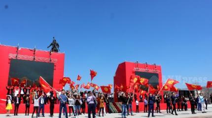 Прививкой от новых революций, не исключено, станет многопартийность