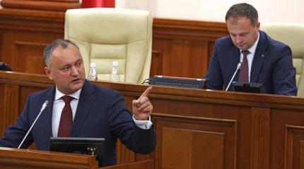 Передача полномочий или отстранение? Нюансы молдавской политики