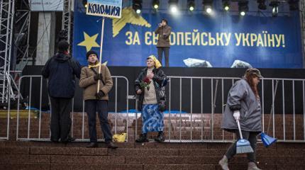 Украина на грани искусственного переворота, который поддержат извне Украина на грани искусственного переворота, который поддержат извне