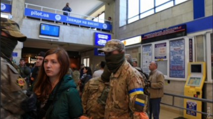 Активисты Порошенко захватили одесский аэропорт Активисты Порошенко захватили одесский аэропорт