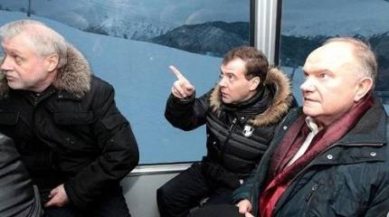 Зюганов шутить изволит: за Путина – но против его правой руки Медведева! Зюганов шутить изволит: за Путина – но против его правой руки Медведева!