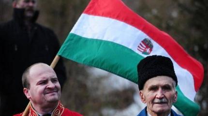 Массовый отъезд венгров из Закарпатья: Будапешт делает все, что может Массовый отъезд венгров из Закарпатья: Будапешт делает все, что может