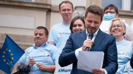 Что стоит за обвинениями мэра Варшавы в «германизации» польской молодёжи? Что стоит за обвинениями мэра Варшавы в «германизации» польской молодёжи?