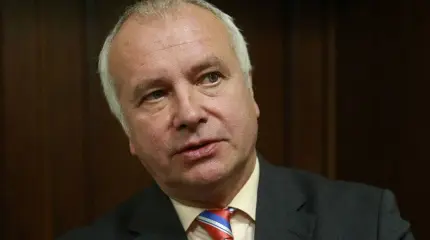 Рар объяснил мотивы Меркель против авантюры США в Керченском проливе