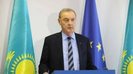 Запад не оставляет попыток перетянуть Казахстан на свою сторону Запад не оставляет попыток перетянуть Казахстан на свою сторону