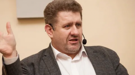 Бондаренко назвал 2 сценария, как Украина спровоцирует РФ на введение войск Бондаренко назвал 2 сценария, как Украина спровоцирует РФ на введение войск