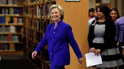 Клинтон: США "должны быть умнее" и всегда взаимодействовать с Путиным