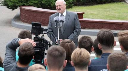 В Белоруссии нет причин для смены правителя, но Лукашенко сам их создает В Белоруссии нет причин для смены правителя, но Лукашенко сам их создает