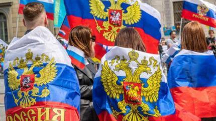 Нашим детям покажут, как задорого Родину любить Нашим детям покажут, как задорого Родину любить