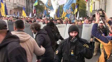 Власти Украины попытались внедрить «троянских коней» в ряды протестующих Власти Украины попытались внедрить «троянских коней» в ряды протестующих