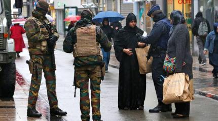 Теракты в Брюсселе заставят Евросоюз «затянуть гайки» Теракты в Брюсселе заставят Евросоюз «затянуть гайки»