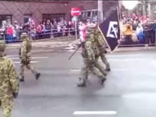 Сотрудник спасательной службы уволен за видео с комментариями парада в Эстонии Сотрудник спасательной службы уволен за видео с комментариями парада в Эстонии