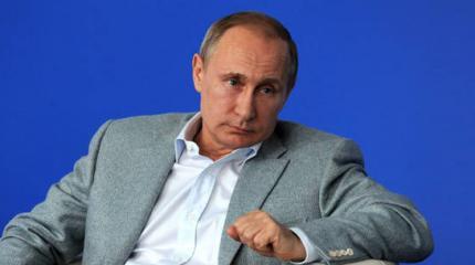 Американские структуры недовольны, что Путина не всегда сравнивают с Гитлером и Сталиным: документы