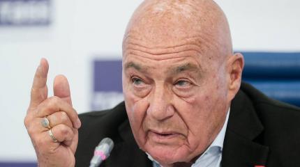 Познер назвал "идиотством" мнение ряда стран Запада о российской вакцине