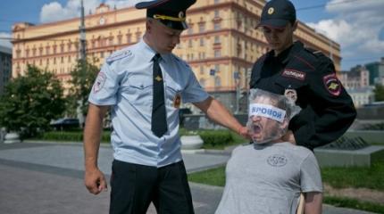 Ради отмены "пакета Яровой" Энтео пошел на "удушение" Ради отмены "пакета Яровой" Энтео пошел на "удушение"