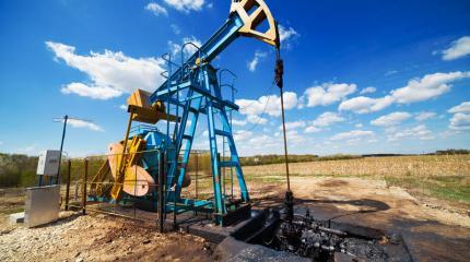 Почему мировые цены на нефть по-прежнему падают? Почему мировые цены на нефть по-прежнему падают?