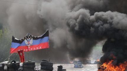 Война на Донбассе: почему Зеленский идет по пути Порошенко Война на Донбассе: почему Зеленский идет по пути Порошенко