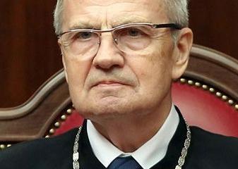 Глава Конституционного суда РФ назвал Обаму Гитлером Глава Конституционного суда РФ назвал Обаму Гитлером