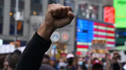 Вторая гражданская в США: Клоуны будут биться подушками с гантелями внутри Вторая гражданская в США: Клоуны будут биться подушками с гантелями внутри
